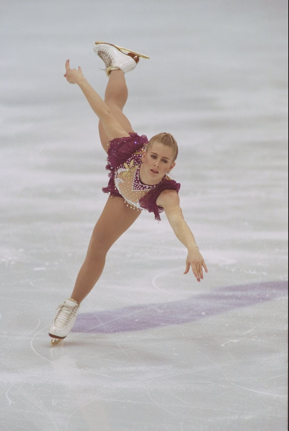Figure skate, Sports, Skating, Figure skating, Ice skating, Ice dancing, Jumping, Ice skate, Recreation, Axel jump, 