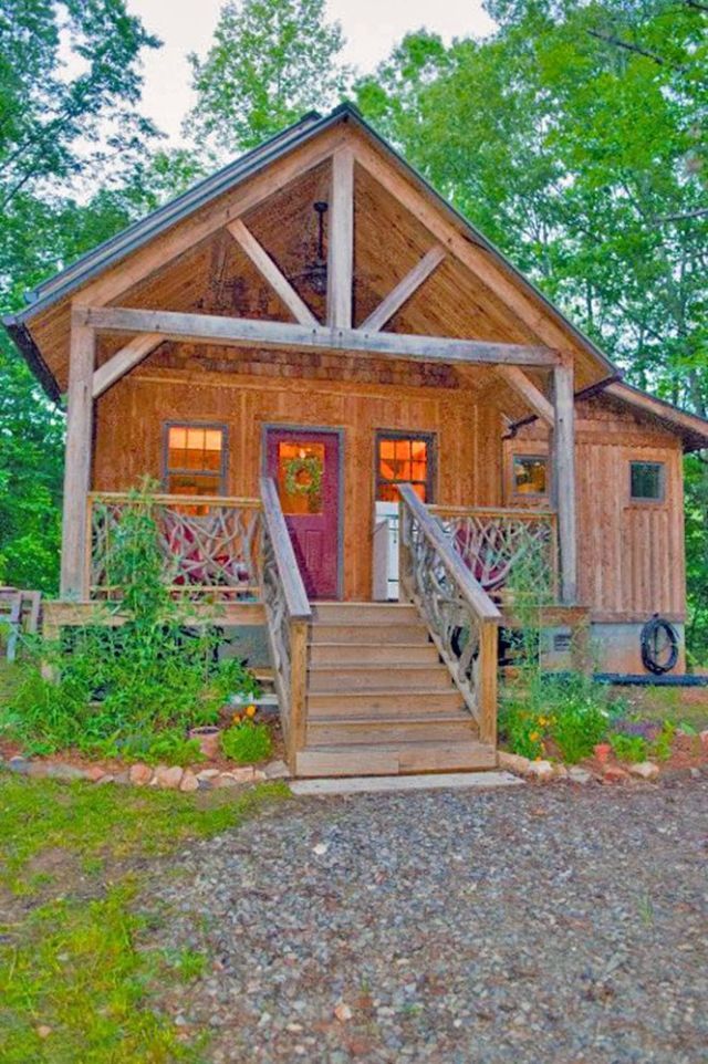 Property, House, Cottage, Building, Home, Log cabin, Real estate, Tree, Shed, Room, 