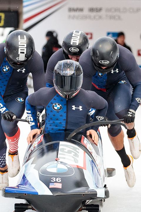Helmet, Bobsleigh, Recreation, Sledding, Personal protective equipment, Sports, Fun, Competition event, Sports gear, Team, 