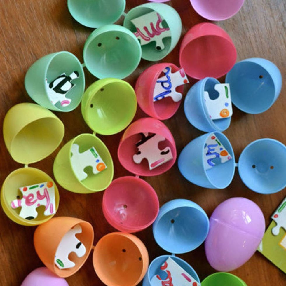 easter egg hunt ideas puzzle pieces inside colorful plastic eggs
