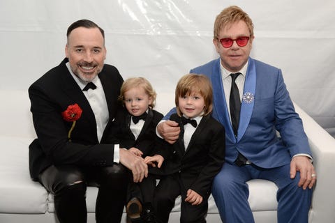 Elton John en David Furnish met kinderen 2015