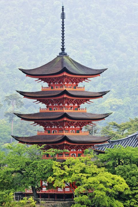 Chinese architecture, Pagoda, Japanese architecture, Tower, Architecture, Landmark, Temple, Place of worship, Building, Sky, 