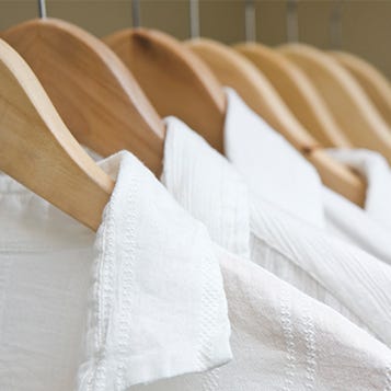 How to Wash White Clothes - Best Way to Bleach Clothing