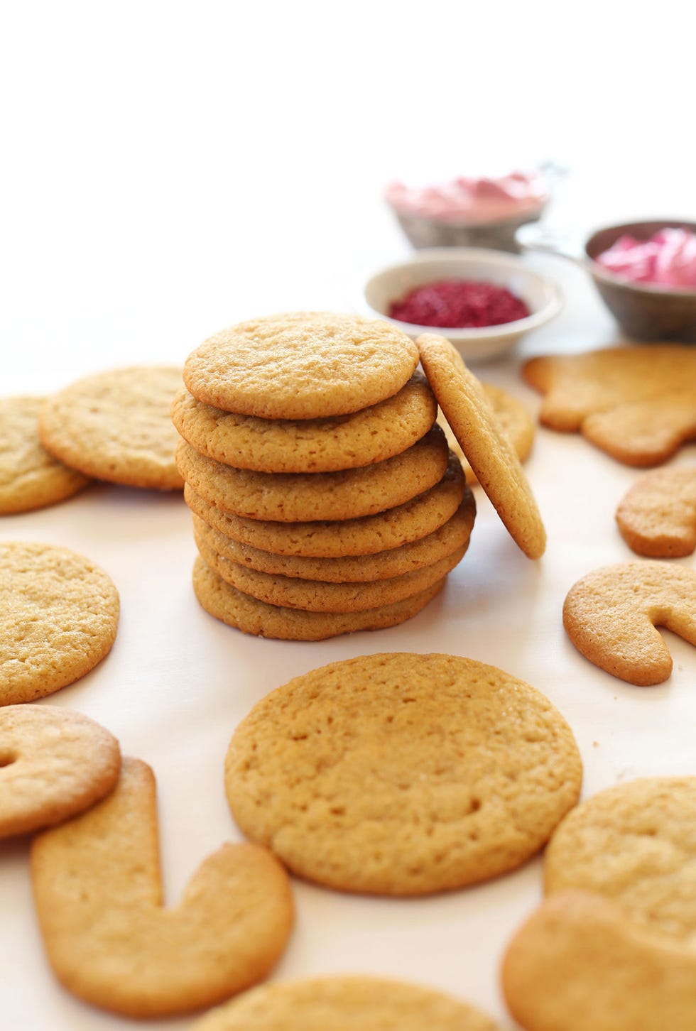 Food, Cookies and crackers, Biscuit, Cuisine, Snack, Dish, Cookie, Baked goods, Cracker, Baking, 