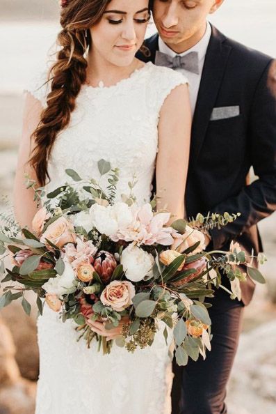 Wedding dress, Photograph, Dress, Bride, Clothing, Flower Arranging, Gown, Floristry, Bridal clothing, Bouquet, 