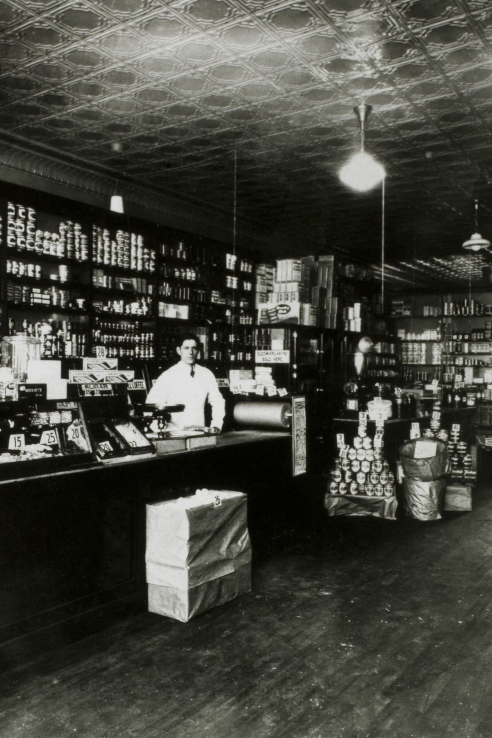 1918 grocery store