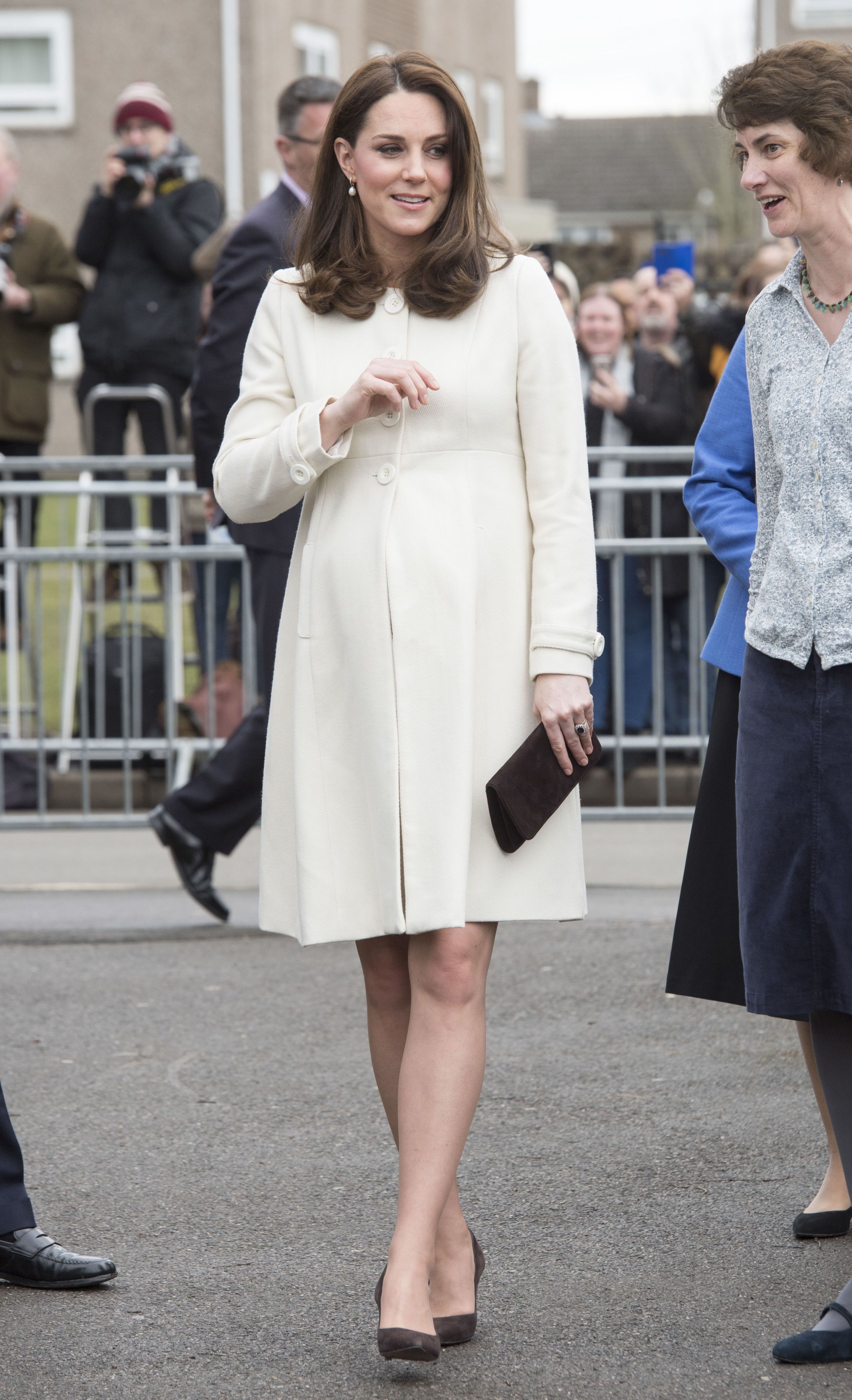 42 Best Kate Middleton Pregnant Style Looks - Princess Kate Maternity ...