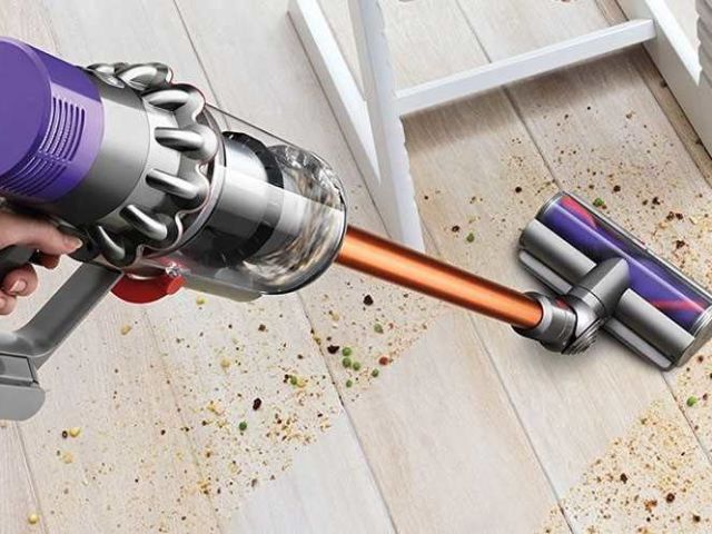 Dyson V10 Absolute Review Update