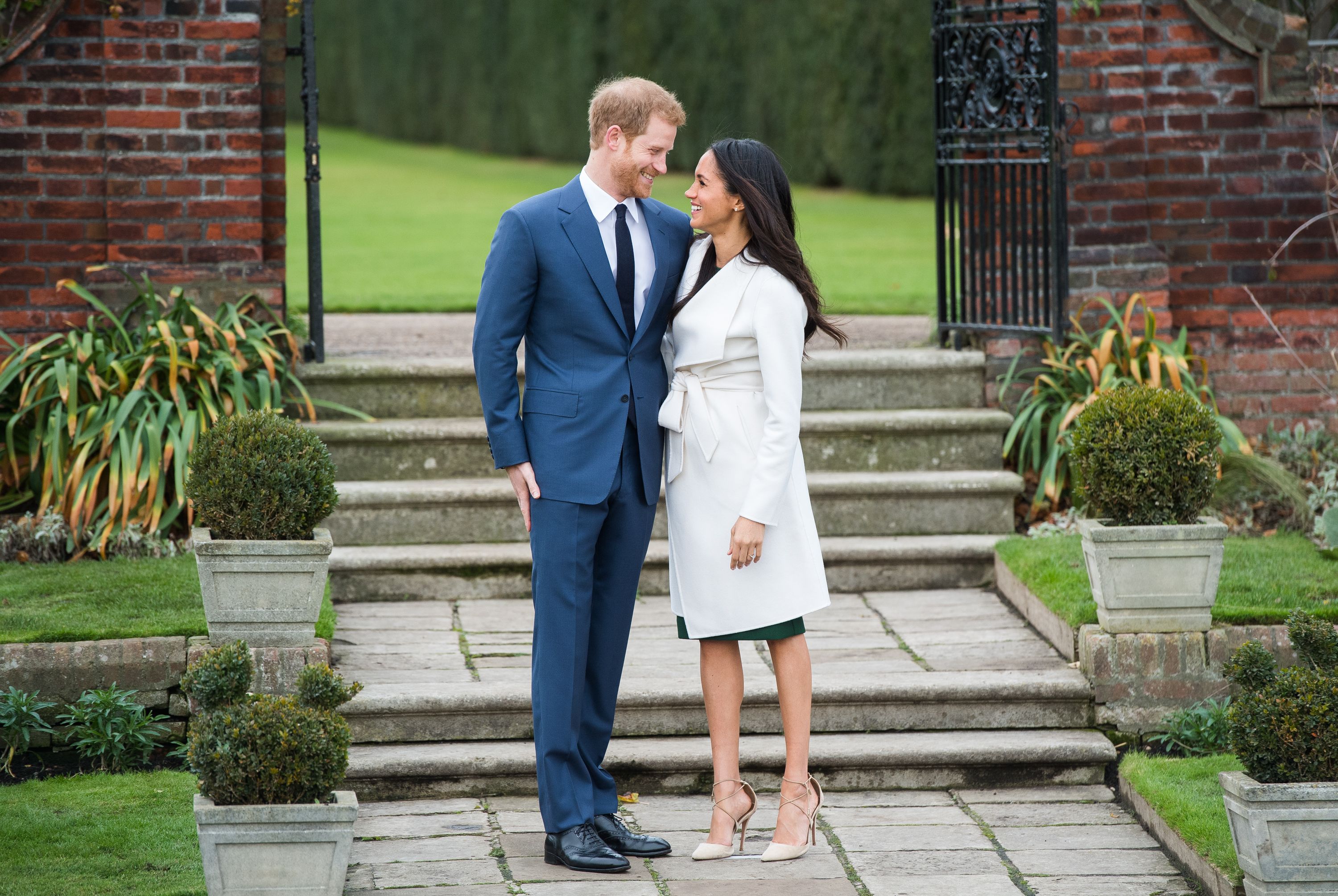 Harry and meghan wedding dress best sale