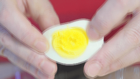 Pop out yolks 1521218104-02-yolk.gif?crop=1xw:1.0xh;ce