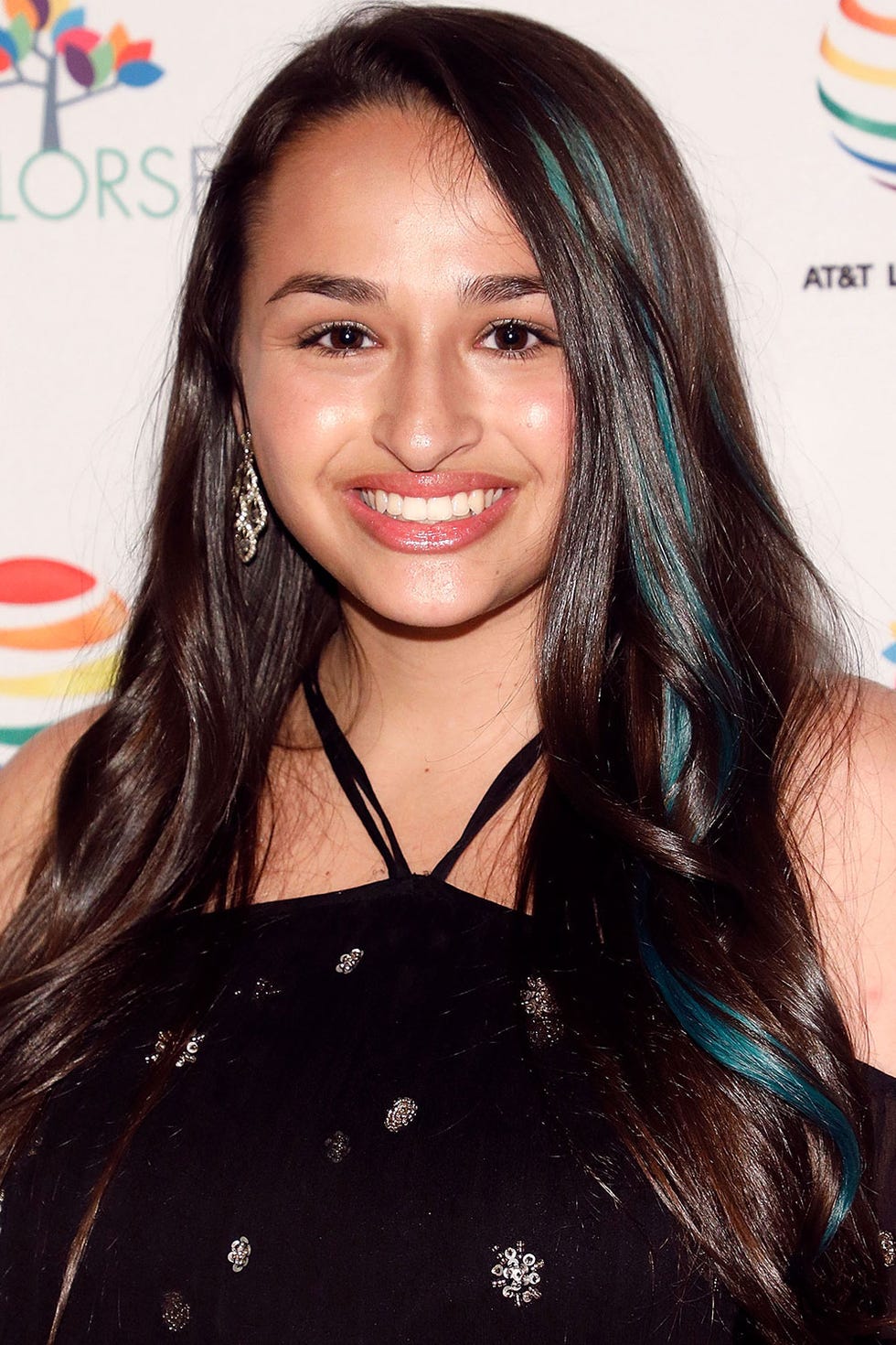 Hair, Hairstyle, Long hair, Eyebrow, Black hair, Beauty, Brown hair, Layered hair, Lip, Forehead, 