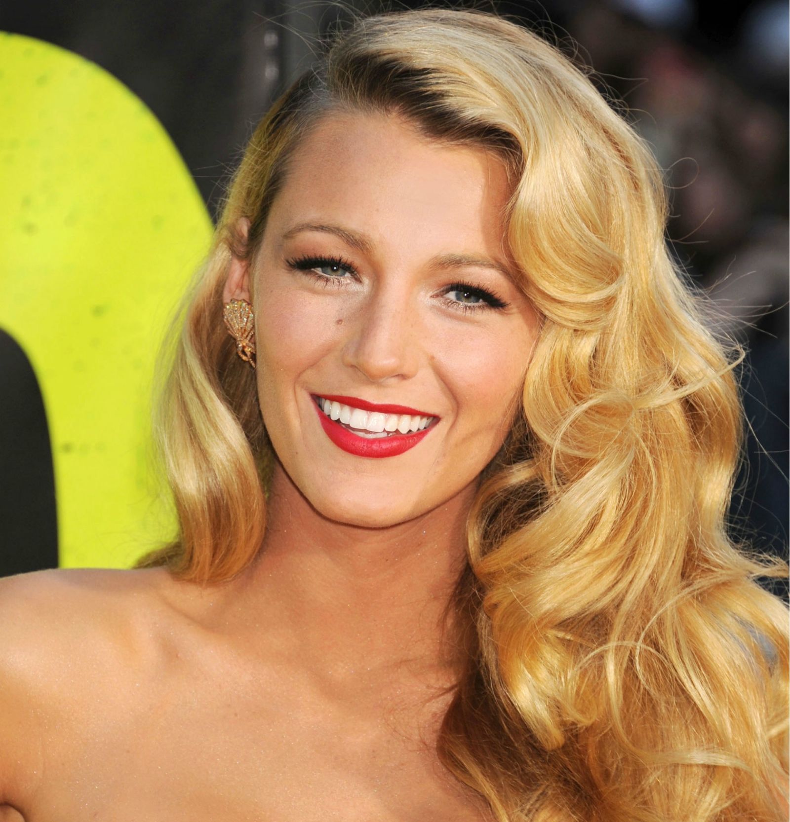 Retro Hairstyles That Are In Style Celebrity Hairstyle Inspiration