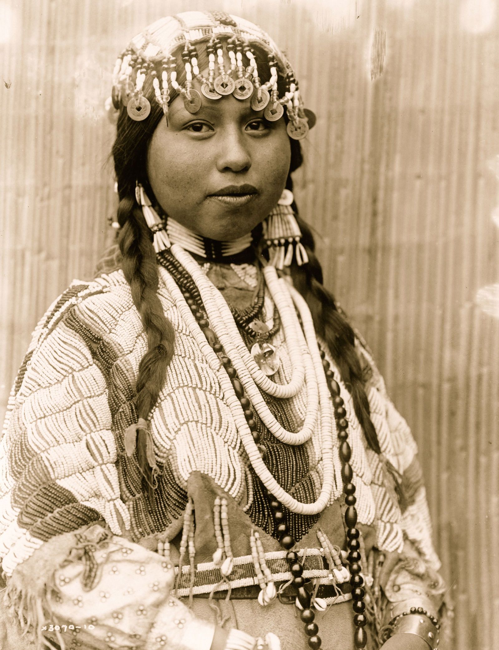 Native American Makeup History Mugeek Vidalondon