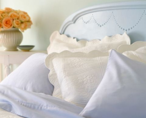 Washing Bed Pillows -- Heloise Hints