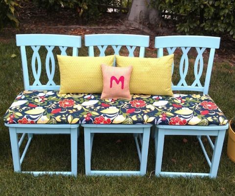 Furniture, Pillow, Outdoor furniture, Throw pillow, Cushion, Rectangle, Home accessories, Outdoor sofa, Linens, Outdoor table, 
