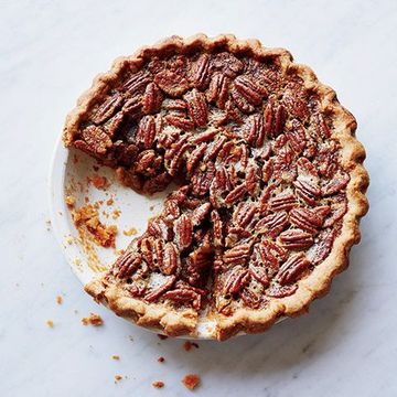 bourbon-pecan pie / thanksgiving desserts