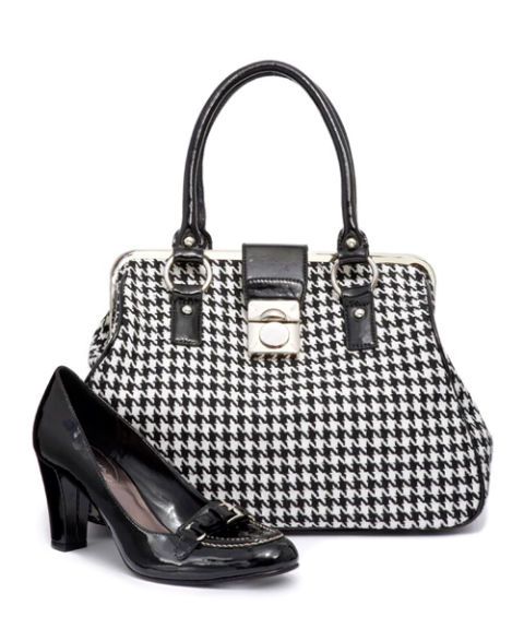 purse and heels