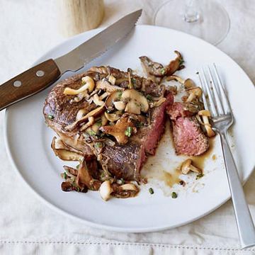 grilled rib eyes with mushrooms and fish sauce