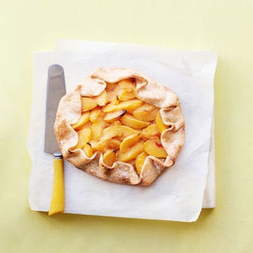 peach crostata