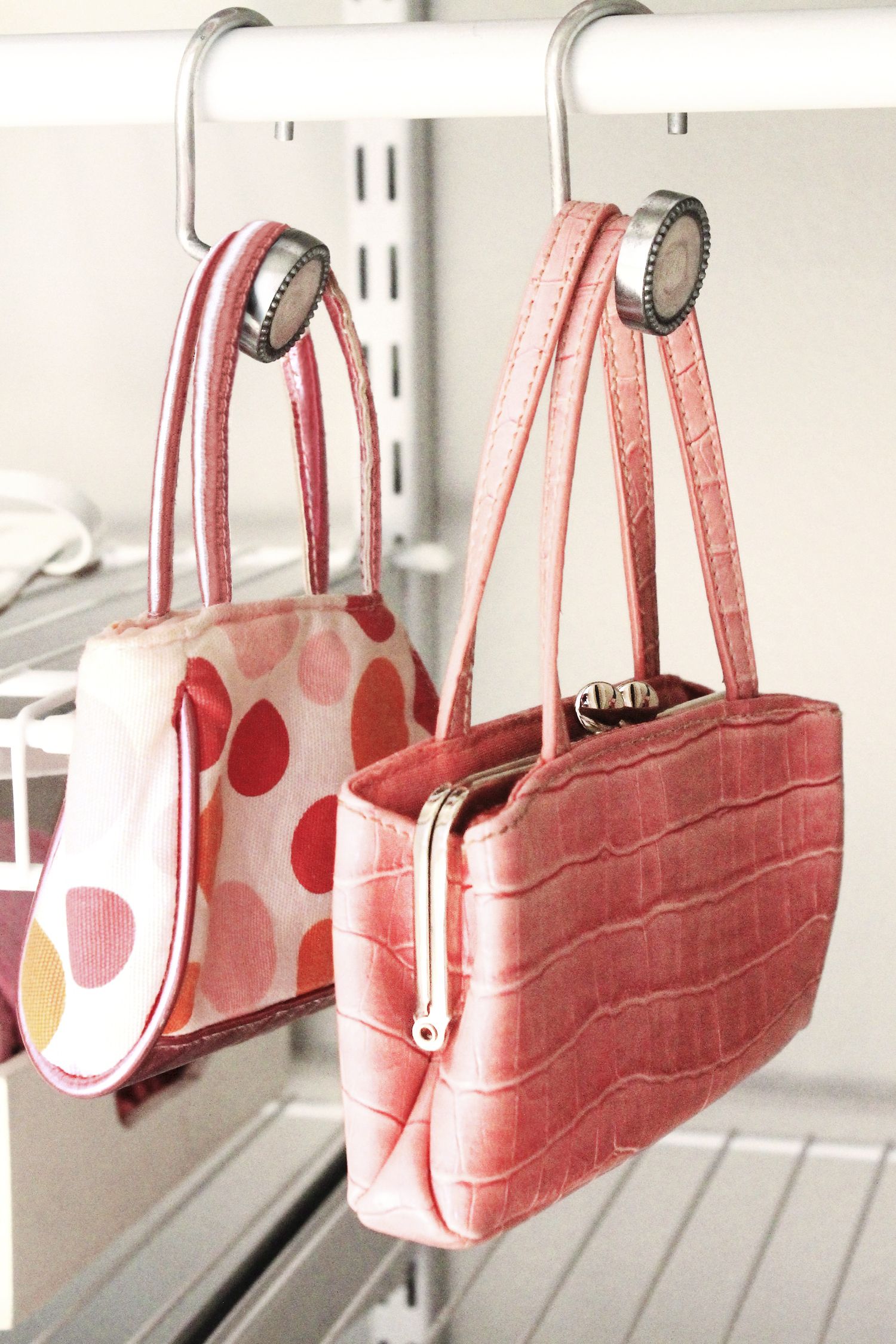 How To Organize Purses Keep Handbags Organized