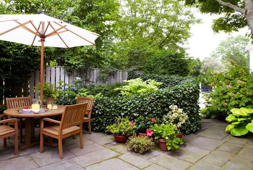 Beautiful small backyard gardens