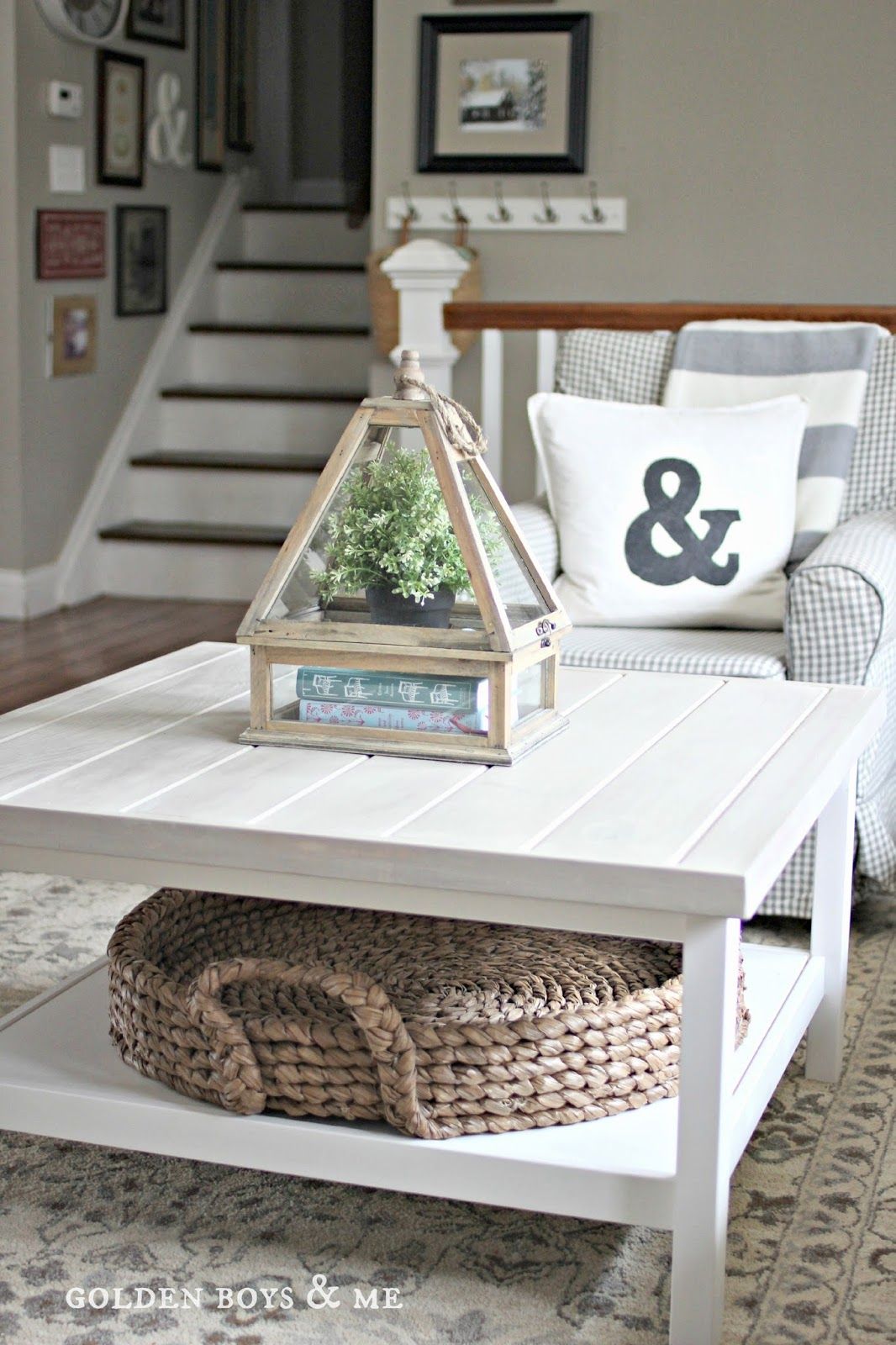 18 Coffee Table Decorating Ideas   How to Style Your Coffee Table