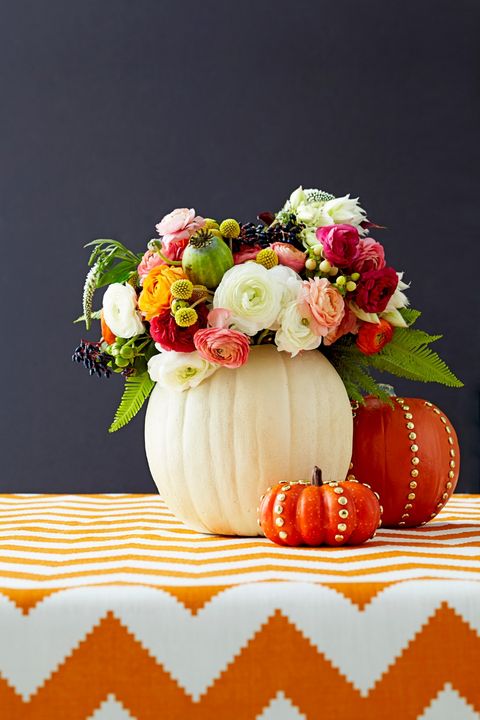 diy halloween decorations pumpkin vase centerpiece
