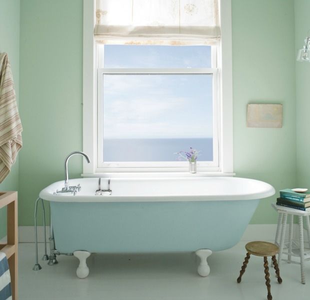 25 Best Bathroom Paint Colors Popular, What Color Light Is Best For Bathroom