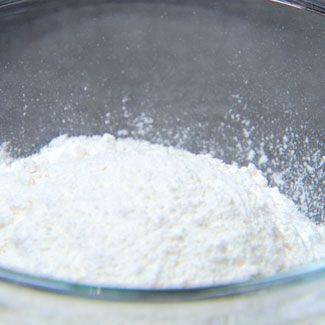 Flour, Ingredient, Powder, All-purpose flour, Bread flour, Whole-wheat flour, Corn starch, Spice, Chemical compound, Thickening agent, 