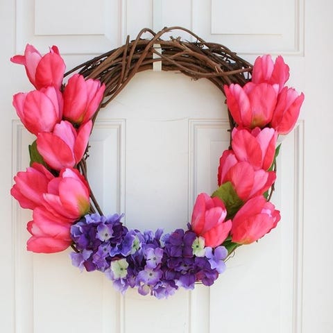 Spring Wreaths - Tulip Flower Wreath Spring Wreaths - Tulip Flower Wreath