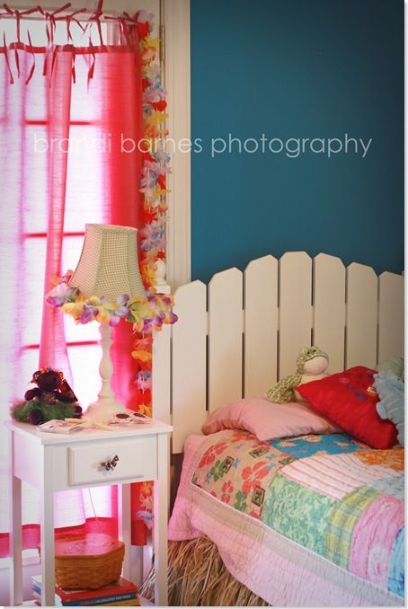 Room, Interior design, Bed, Textile, Pink, Furniture, Linens, Bedding, Bedroom, Bed sheet, 