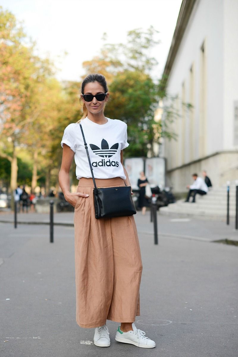 Outfit con scarpe da ginnastica on sale