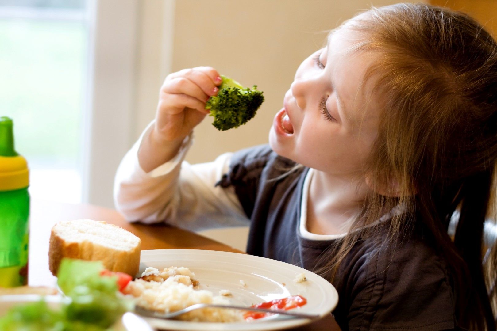 Piccoli trucchi per far mangiare la frutta ai più piccoli - itCassino  Carnevale