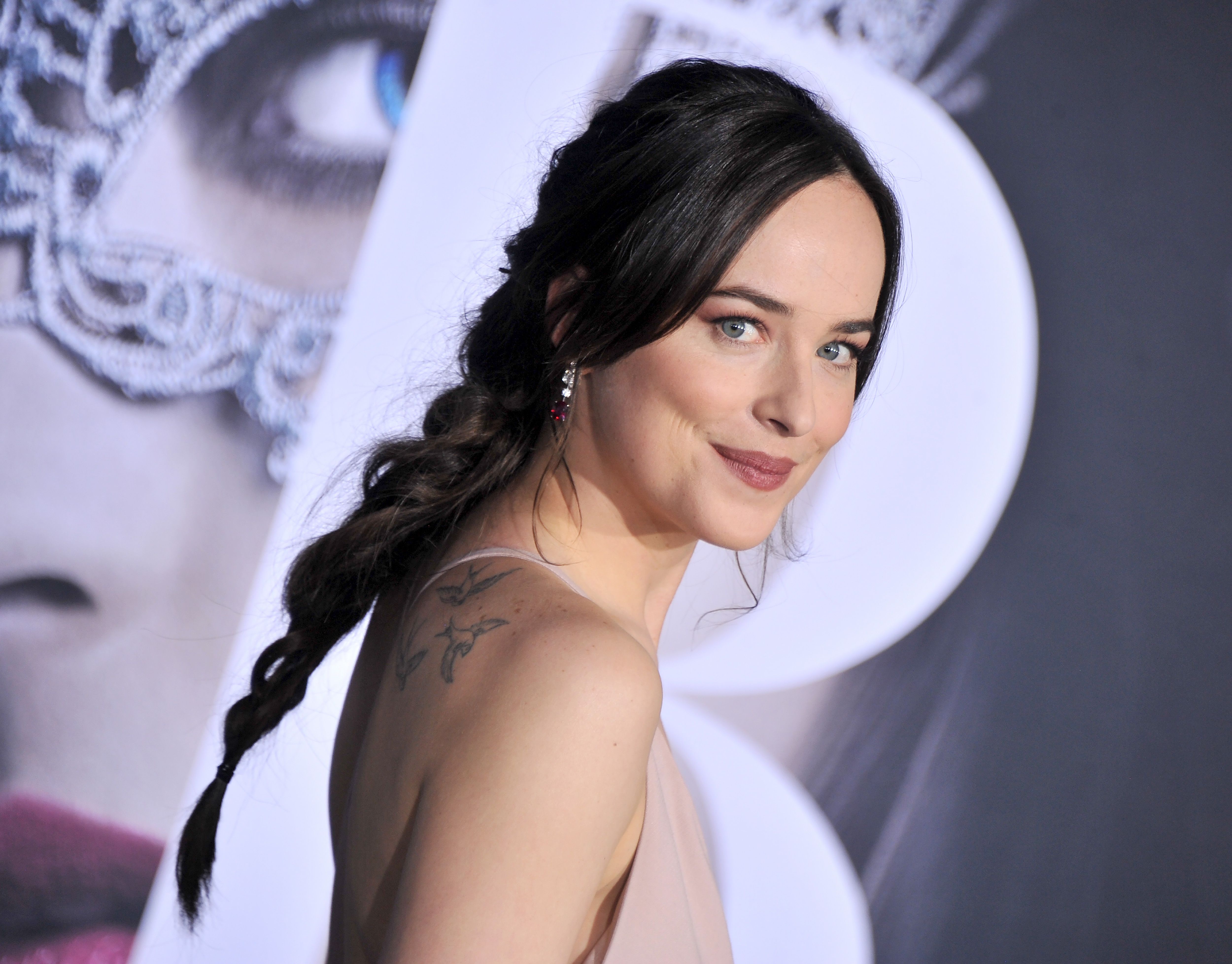 Dakota Johnson si è preparata così per le scene di sesso di 50 sfumature