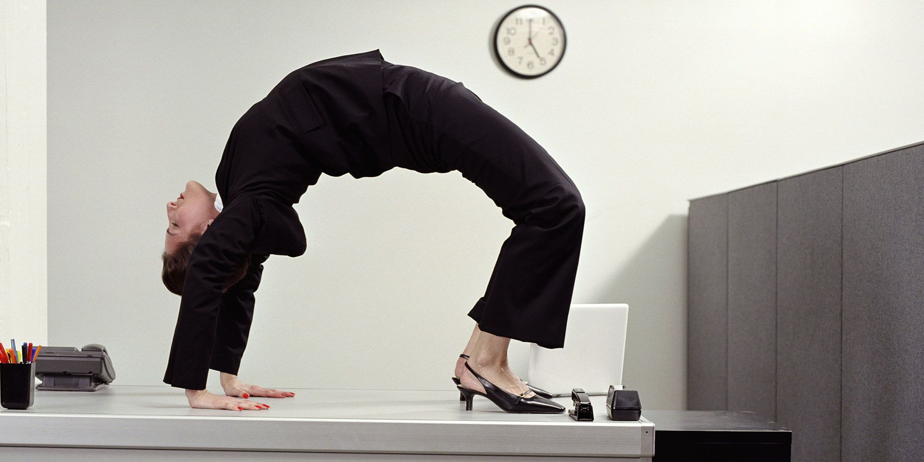 Esercizi antistress in ufficio: 8 movimenti da imparare