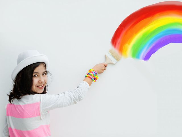 Bambina arcobaleno