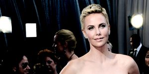 charlize theron beauty look