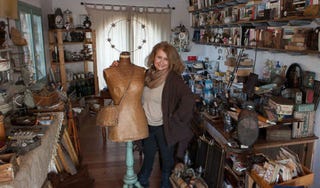 Un mercatino online di piccolo antiquariato è il nuovo lavoro di ... Un mercatino online di piccolo antiquariato è il nuovo lavoro di ...