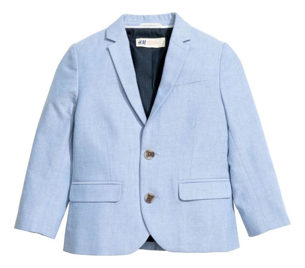 <p>Giacca di cotone azzurro di H&M. Super elegante se abbinata al gilet e ai pantaloni coordinati.</p>