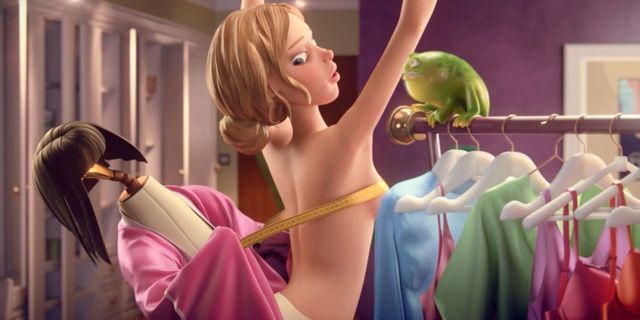 Shoulder, Joint, Animation, Parrot, Cg artwork, Fictional character, Blond, Animated cartoon, Cartoon, Clothes hanger, 