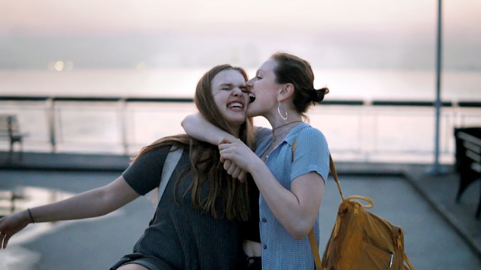 <p>Essere teenager a New York City: il documentario racconta la storia di Ginger e Dusty, e il loro slalom tra i complicati paletti dell'adolescenza. Visione consigliata a tutti i genitori di tutte le città del mondo.</p>