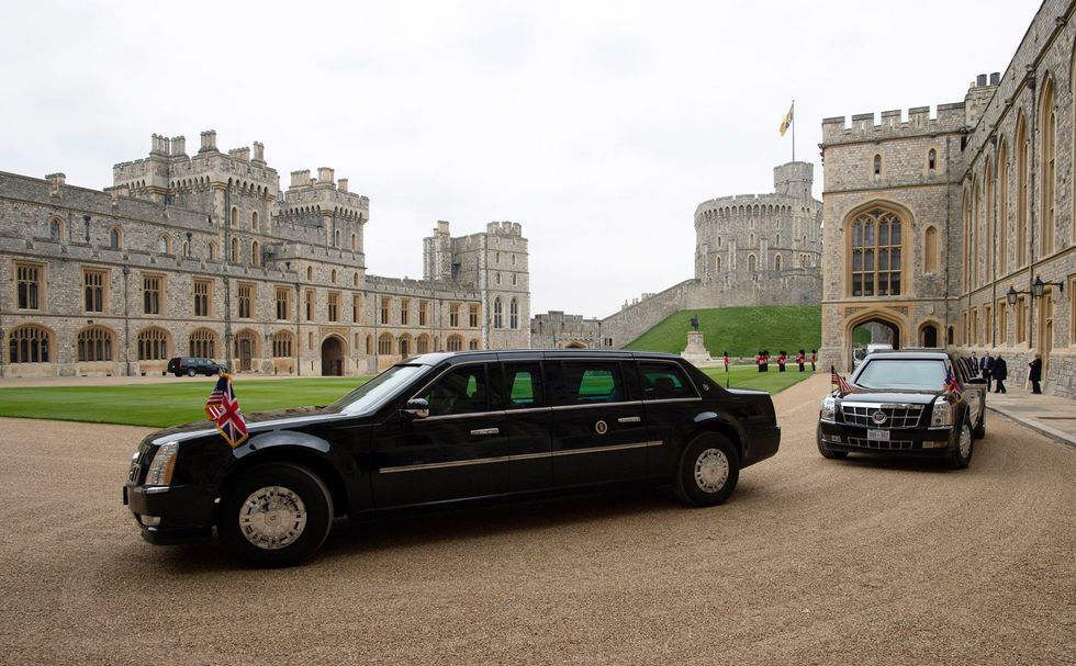 Obama in visita agli alleati è stato raggiunto a Londra dalla First Lady per pranzare al castello di Windsor con Elisabella II e il Principe Filippo. 