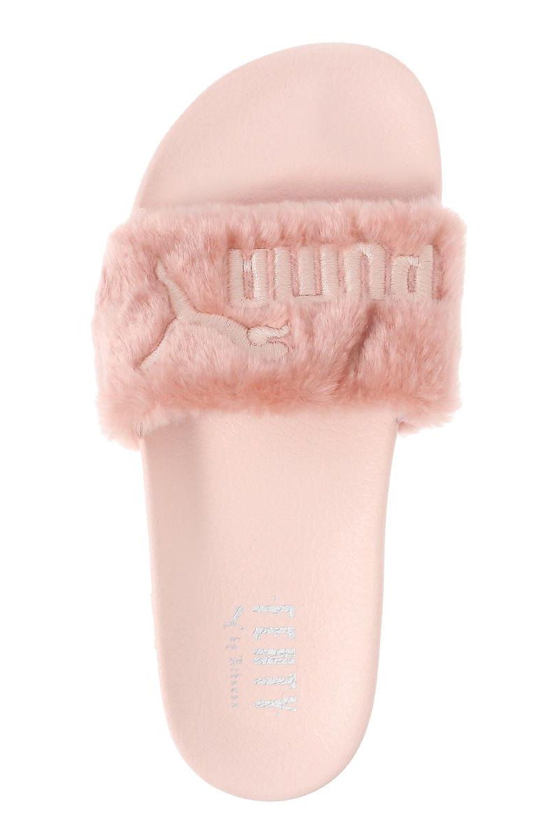 <p>Fenty x <strong>Puma</strong></p>