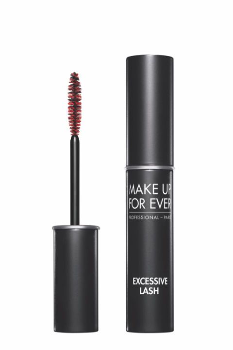 <p>Excessive Lash di Make up Forever assicura volume estremo in un'unica passata grazie al suo nuovo applicatore ad altissima precisione. La sua formula morbida ed elastica permette di applicare ripetutamente diversi strati di mascara a seconda dell'effetto finale desiderato, oltre a consentire veloci ritocchi, senza sfaldarsi e senza formare grumi. Una nuance: Black (27,90 euro).</p>