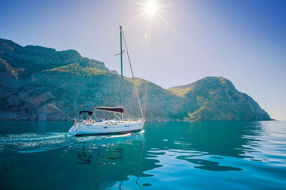 in barca a vela in Corsica