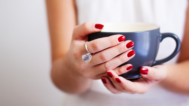Finger, Serveware, Cup, Coffee cup, Drinkware, Hand, Dishware, Red, Manicure, Nail, 