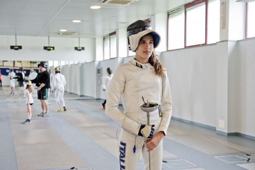 Elena Micheli si allena per realizzare un sogno: la medaglia olimpica nel pentahlon moderno.