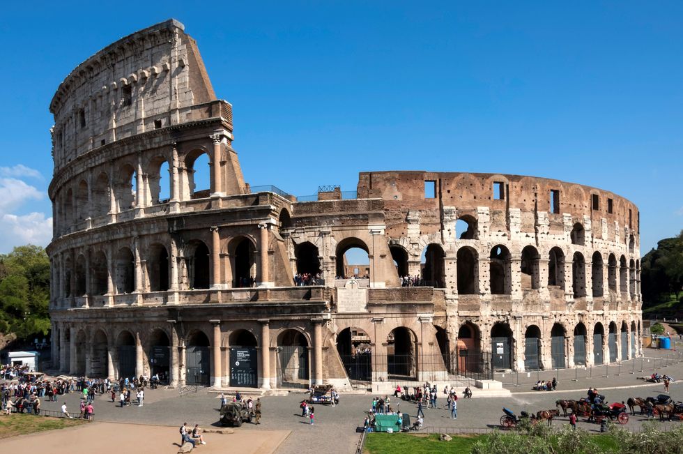 Architecture, Tourism, Ancient rome, Amphitheatre, Ancient history, Landmark, Arch, History, Ancient roman architecture, Wonders of the world, 