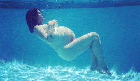 alanis-morrisette-nuda-pancione.incinta