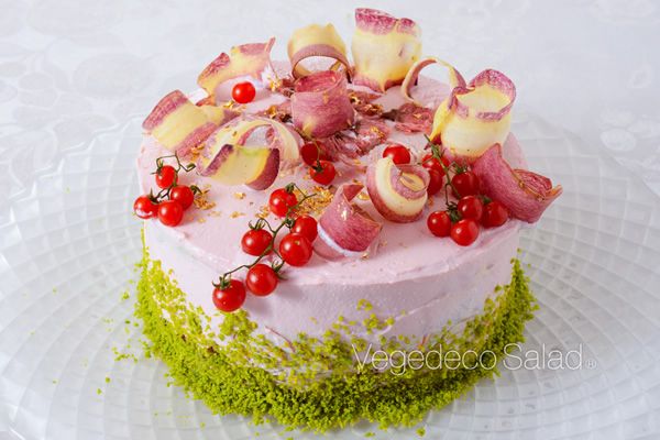 Cuisine, Cake, Sweetness, Food, Ingredient, Dessert, Baked goods, Cake decorating, Dish, Cake decorating supply, 